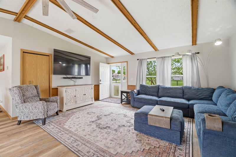 311 3rd St, Hilbert, WI 54129