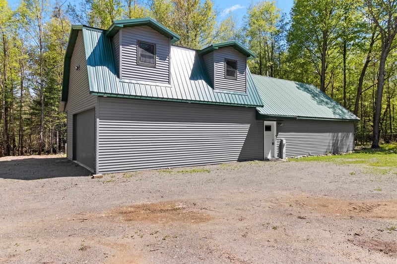 N9968 Hemlock Rd, Birnamwood, WI 54414