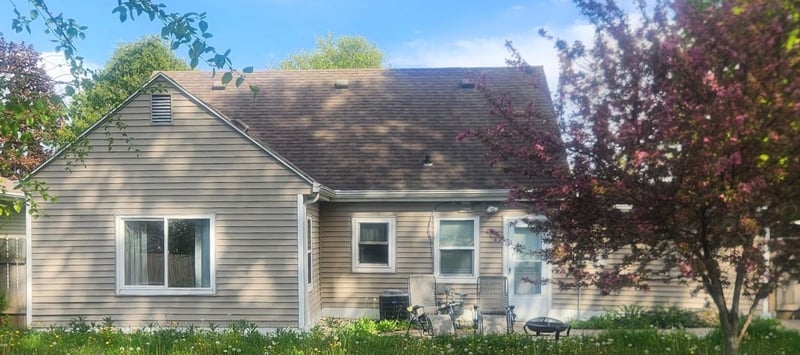 1408 Bismarck St, Allouez, WI 54301