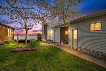 W6405 Webers Point Rd, Shawano, WI 54166