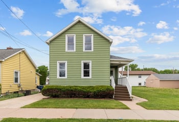 708 6th Ave, Oshkosh, WI 54902