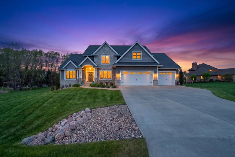 3400 Amber Ln, Green Bay, WI 54311-9003