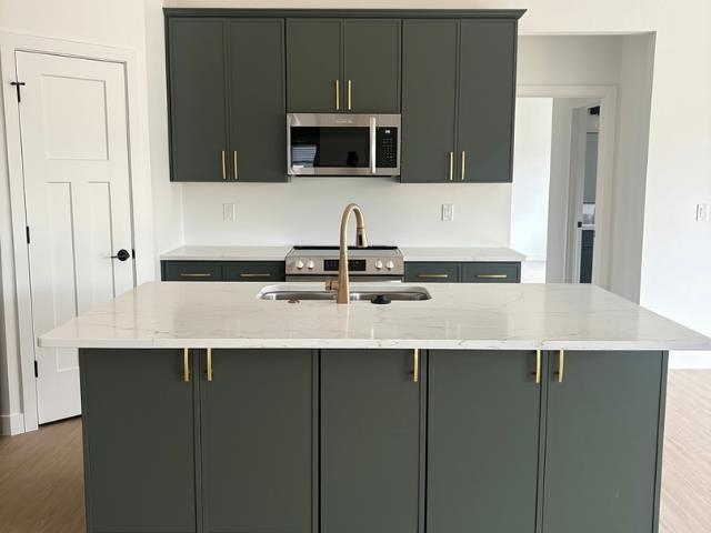 W6890 Mcallister Dr, Greenville, WI 54942