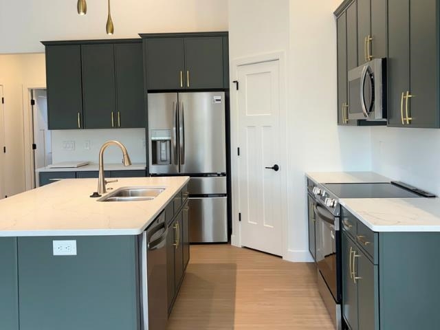 W6890 Mcallister Dr, Greenville, WI 54942