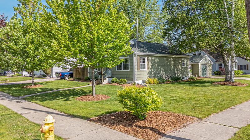 1212 8th St, Green Bay, WI 54304