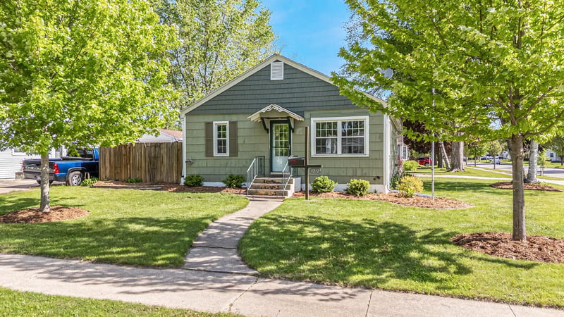 1212 8th St, Green Bay, WI 54304