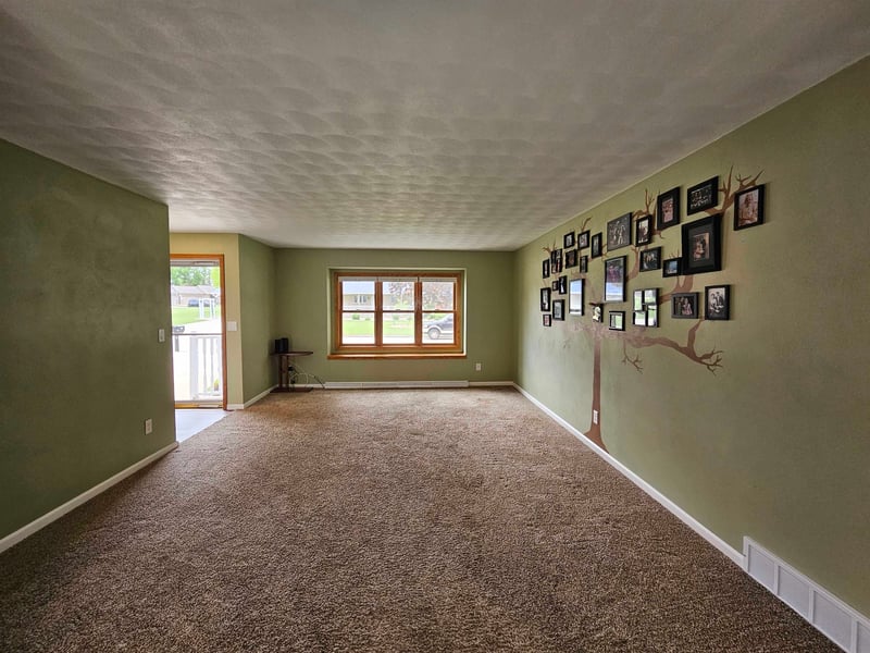 1304 Buchanan Ct, Appleton, WI 54130