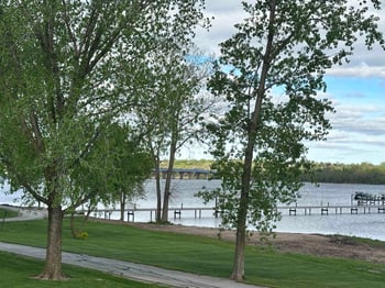 2621 Bay Harbor Cir, Green Bay, WI 54304
