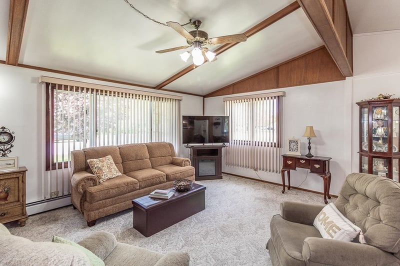 714 Nash St, Hortonville, WI 54944-8512