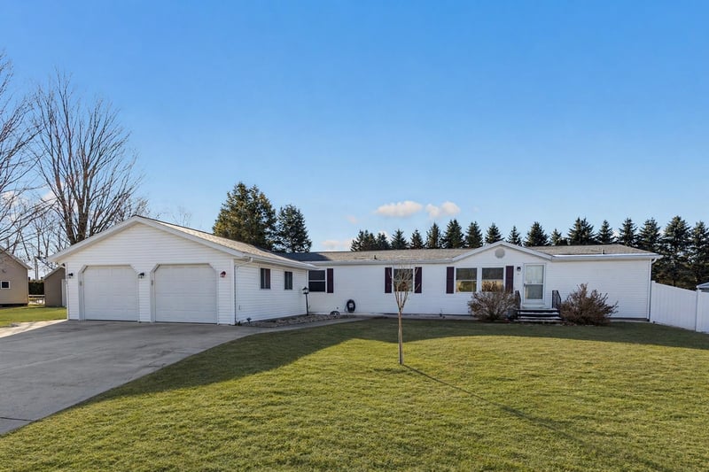 510 Main St, Casco, WI 54205
