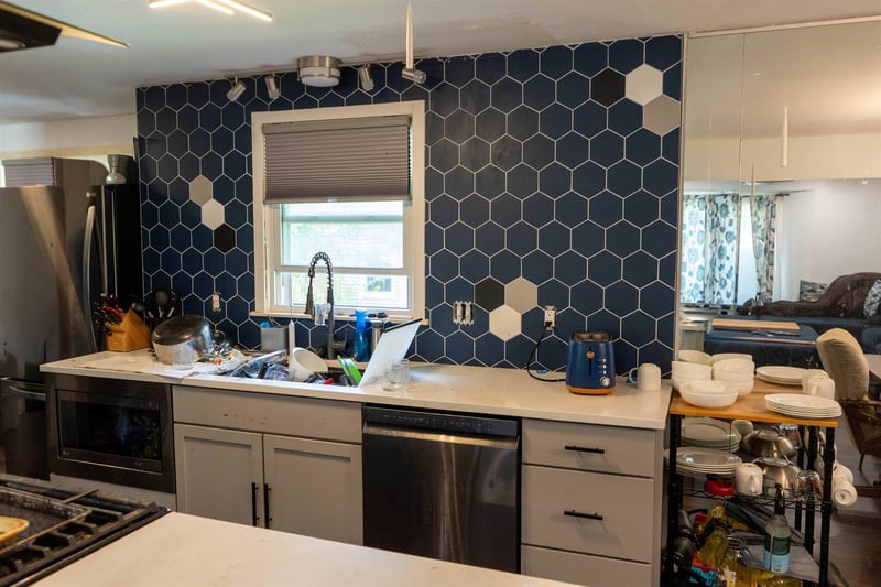 418 Greene Ave, Allouez, WI 54301