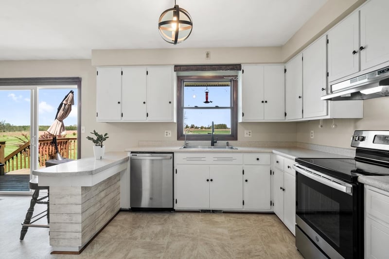 E5108 Wilson Rd, Algoma, WI 54201-9572