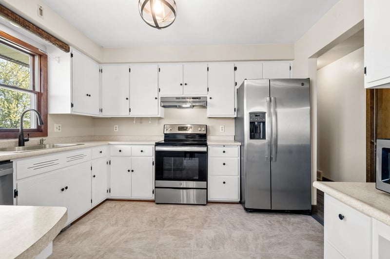 E5108 Wilson Rd, Algoma, WI 54201-9572