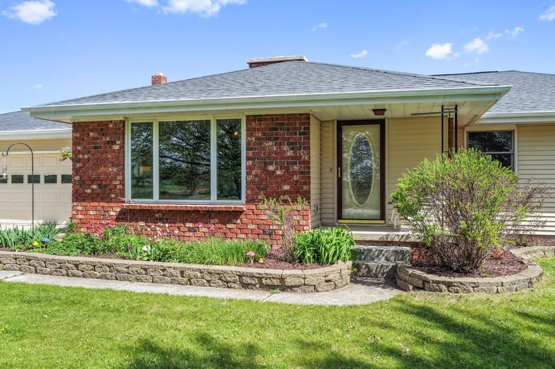 E5108 Wilson Rd, Algoma, WI 54201-9572