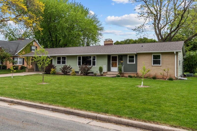 1066 Reed St, Neenah, WI 54956-4135