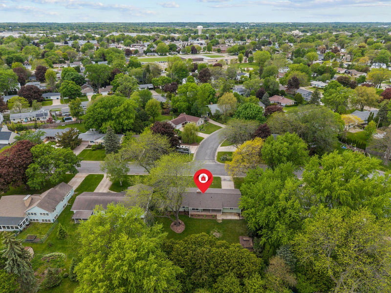 1066 Reed St, Neenah, WI 54956-4135