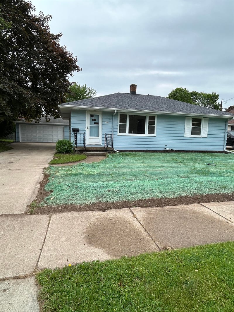 1625 Wisconsin St, Oshkosh, WI 54901