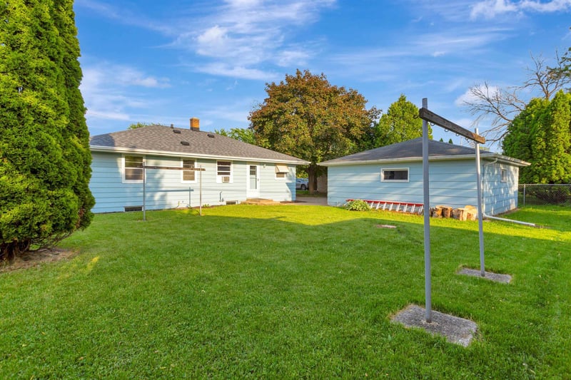 1625 Wisconsin St, Oshkosh, WI 54901