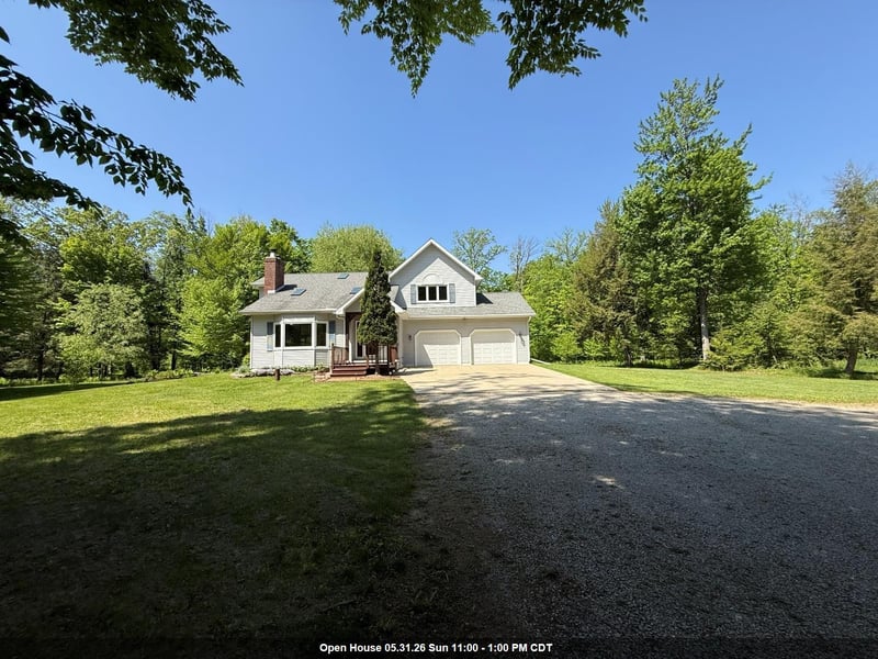 3532 Wilderness Trl, Suamico, WI 54313
