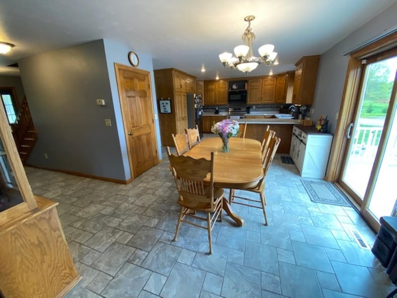 4894 Sandburr Trl, Suamico, WI 54173