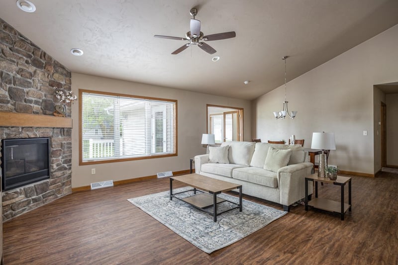 610 Harvest Trl, Appleton, WI 54913