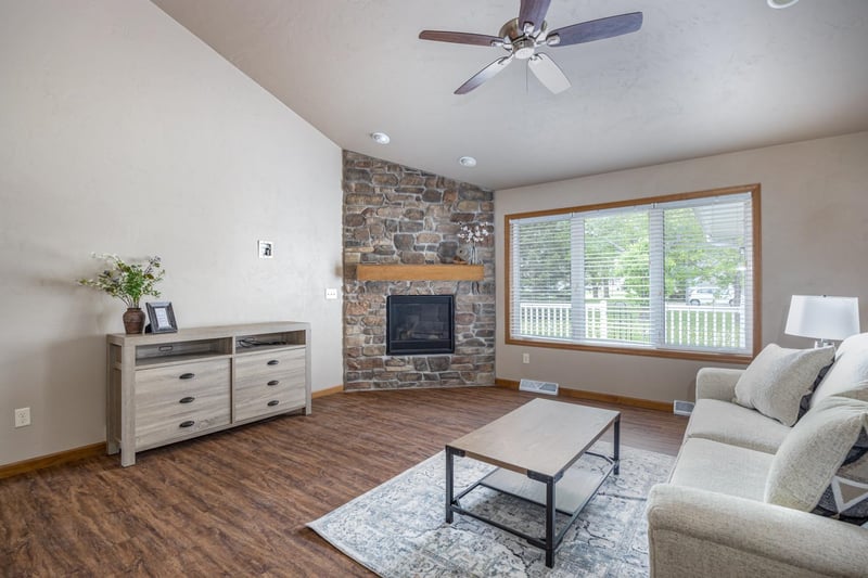 610 Harvest Trl, Appleton, WI 54913