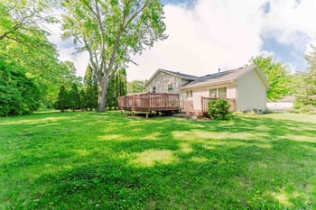 992 Honey Creek Rd, Oshkosh, WI 54904
