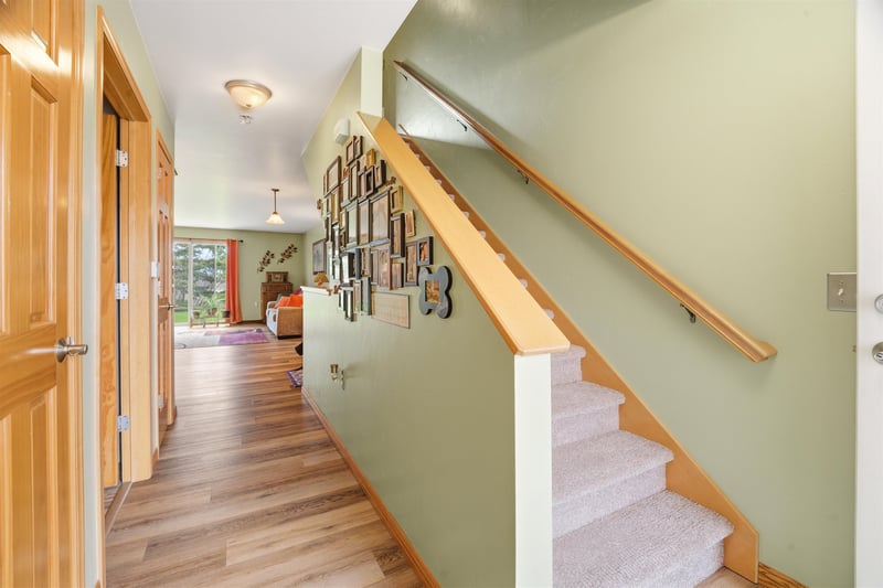 1300 Alpine Dr, Green Bay, WI 54311