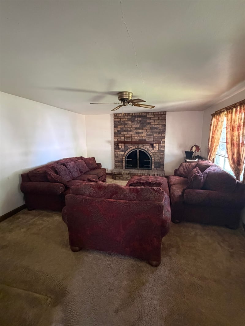 609 School Ct, Menasha, WI 54952