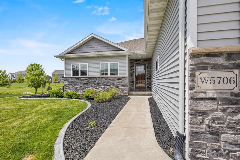 W5706 Mase Ct, Appleton, WI 54915