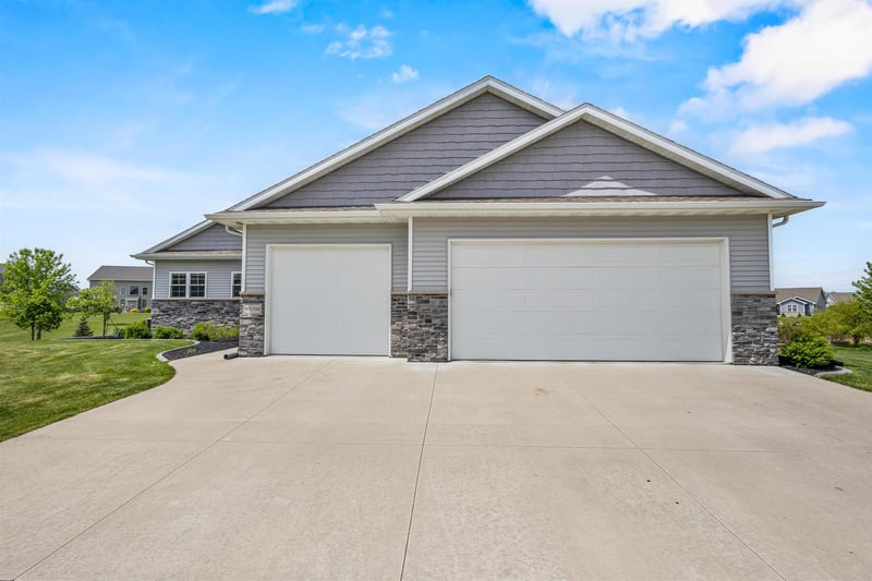 W5706 Mase Ct, Appleton, WI 54915