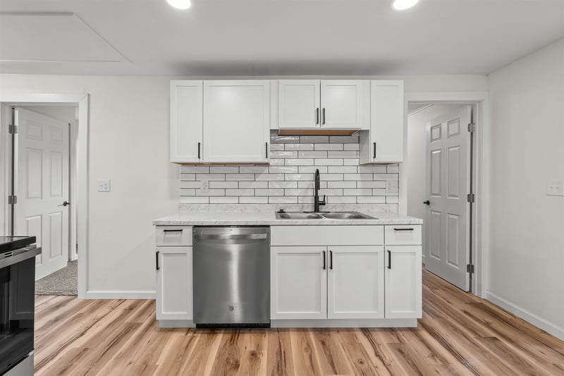 1322 Broad St, Oshkosh, WI 54901