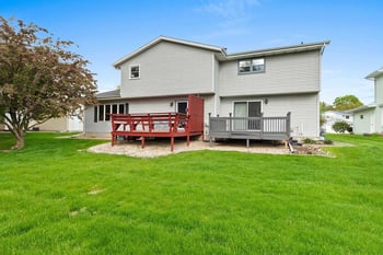 437 Silver Spring Dr, Green Bay, WI 54303-4565