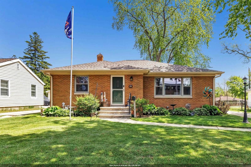 1157 Fisk St, Green Bay, WI 54304-2262