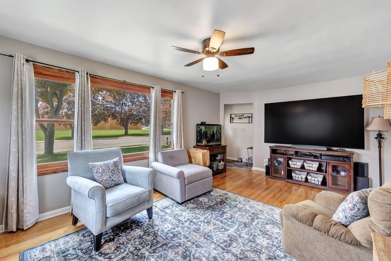 1157 Fisk St, Green Bay, WI 54304-2262