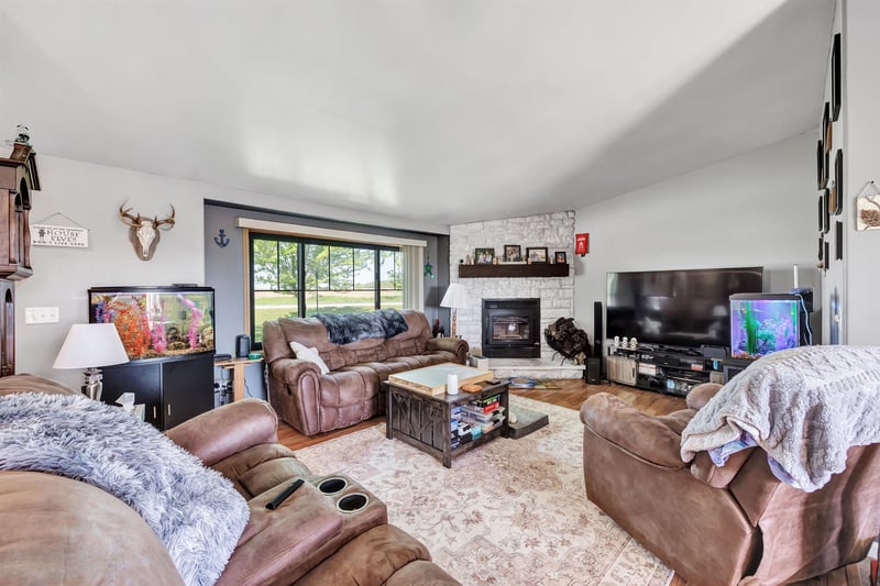 6141 Morrison Rd, De Pere, WI 54115-8754