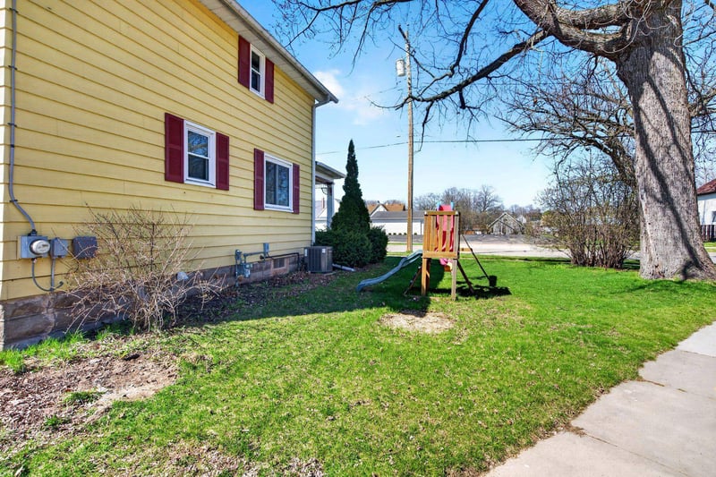 208 Depot St, Kaukauna, WI 54130