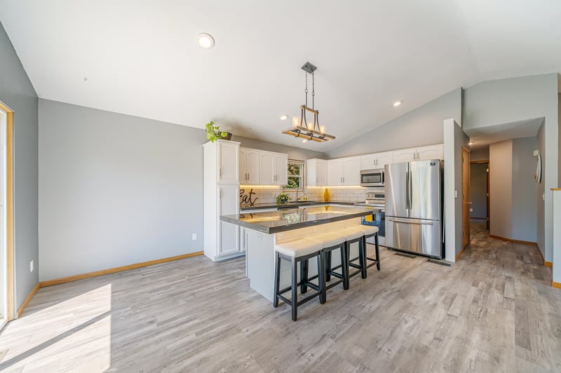 3393 Harbor Bay Rd, Oshkosh, WI 54901-1447