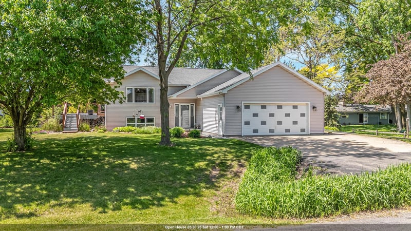 3393 Harbor Bay Rd, Oshkosh, WI 54901-1447