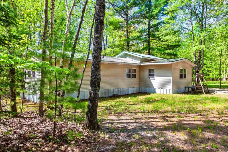 12957 Groh Ln, Mountain, WI 54149