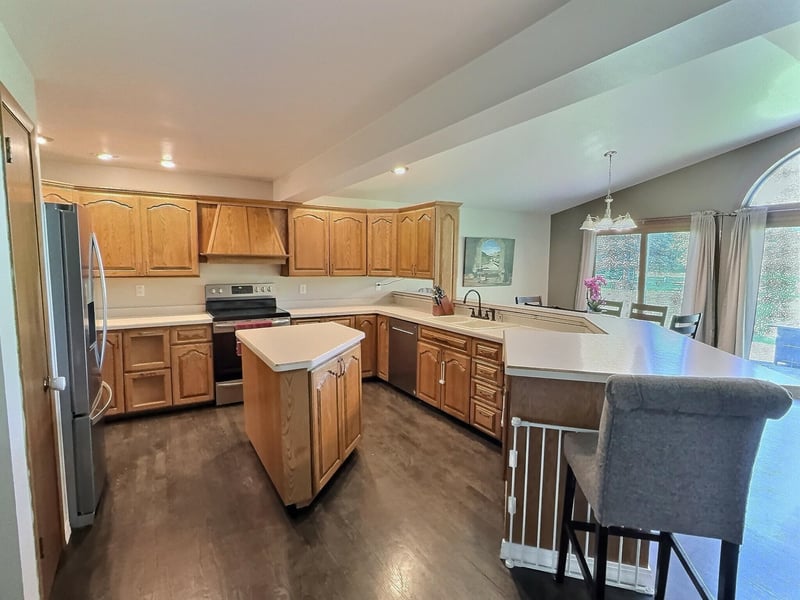 1395 Maricopa Dr, Oshkosh, WI 54904