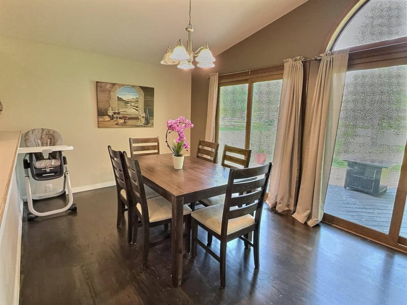 1395 Maricopa Dr, Oshkosh, WI 54904