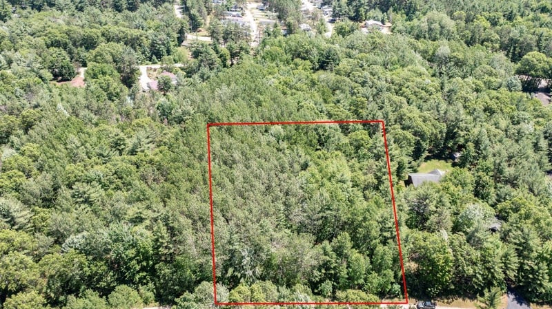 Forest View Ln, Clintonville, WI 54929