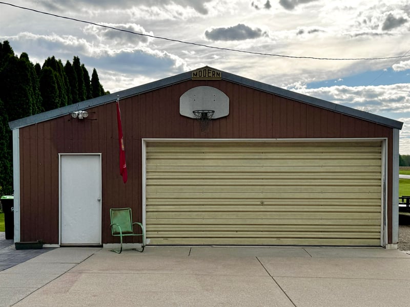 4103 Fairview Rd, Larsen, WI 54947-9999
