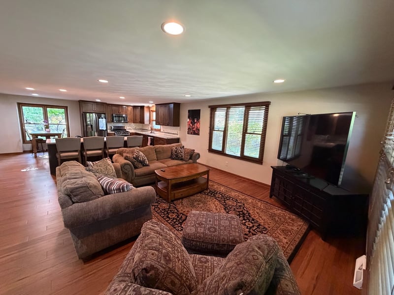 1112 Tullar Rd, Neenah, WI 54956