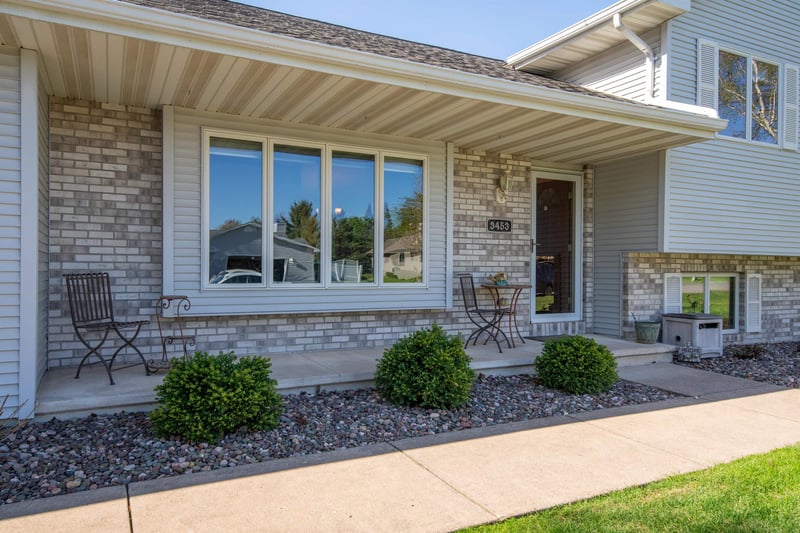 3453 Charlie Anna Dr, Oshkosh, WI 54904