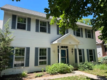 1498 Parkway Dr, Green Bay, WI 54304