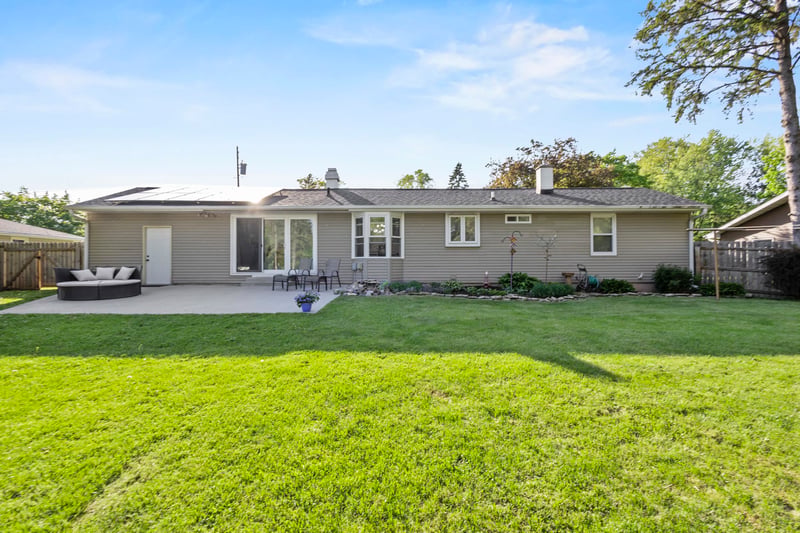 2663 Timber Ln, Green Bay, WI 54313