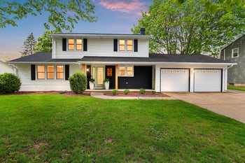 544 Hilltop Dr, Green Bay, WI 54301-2718