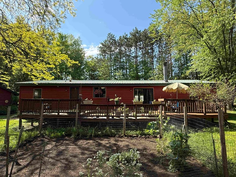 W6590 Homewood Ave, Shawano, WI 54166